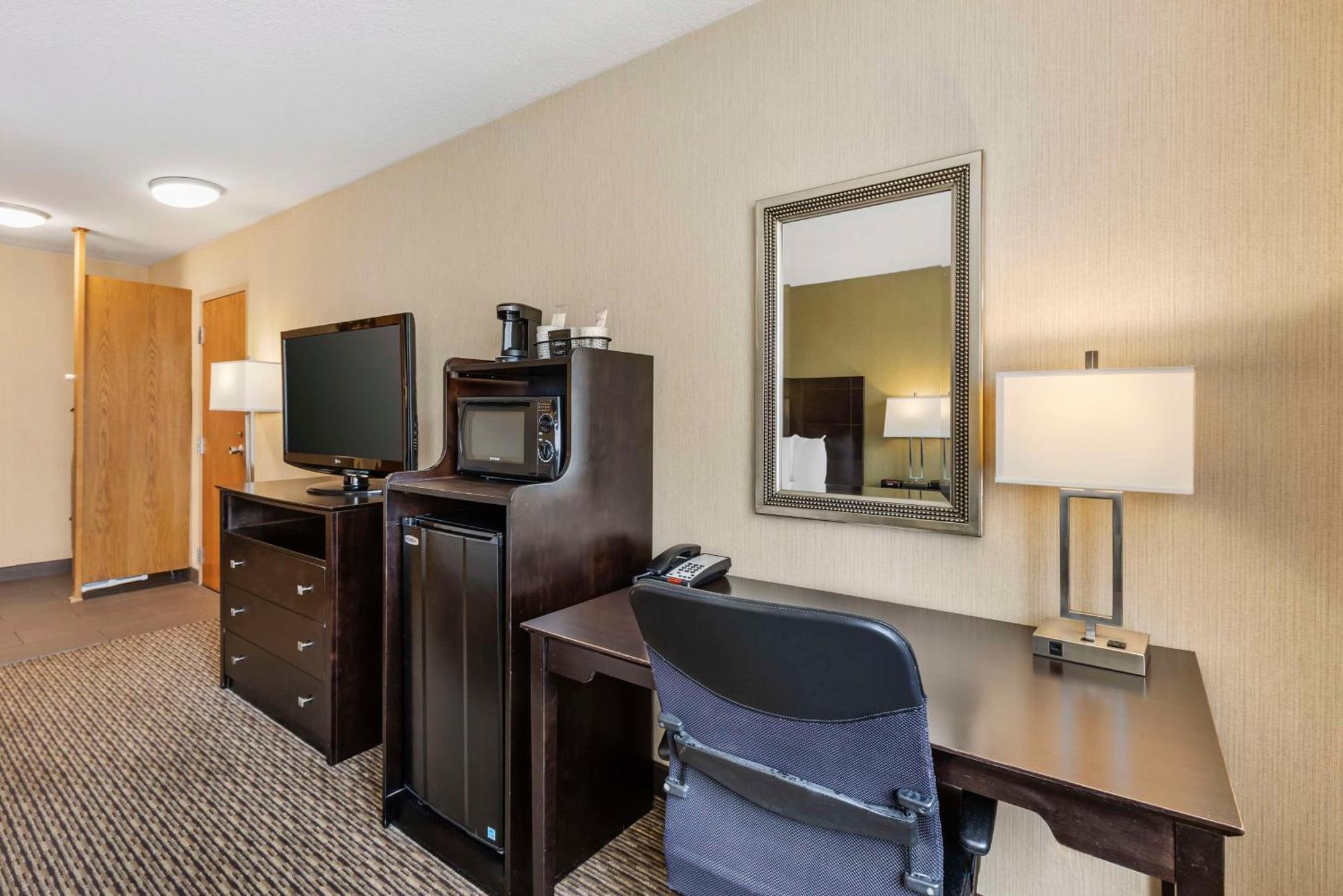 Best Western Watertown/Fort Drum Eksteriør billede