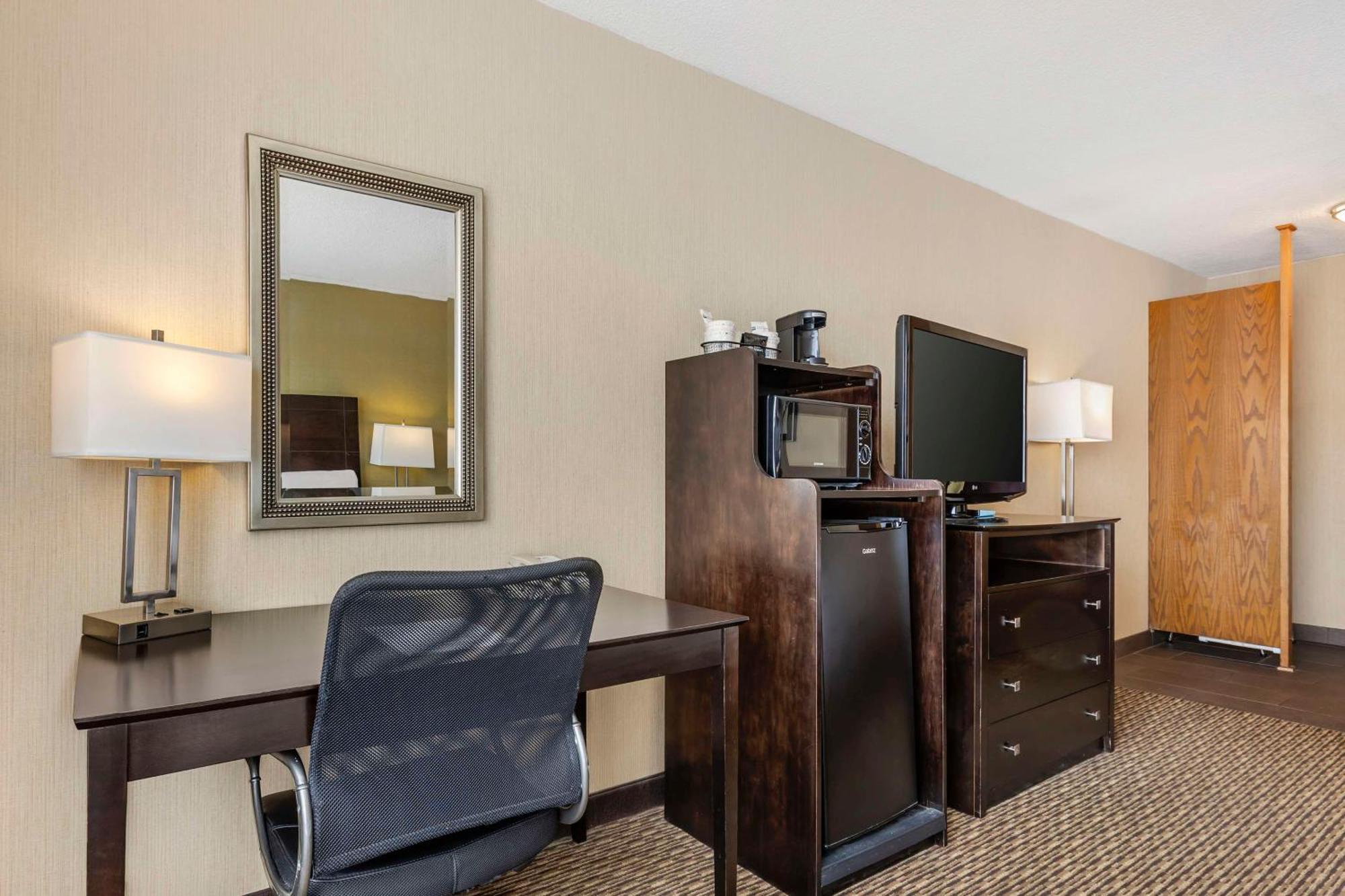Best Western Watertown/Fort Drum Eksteriør billede