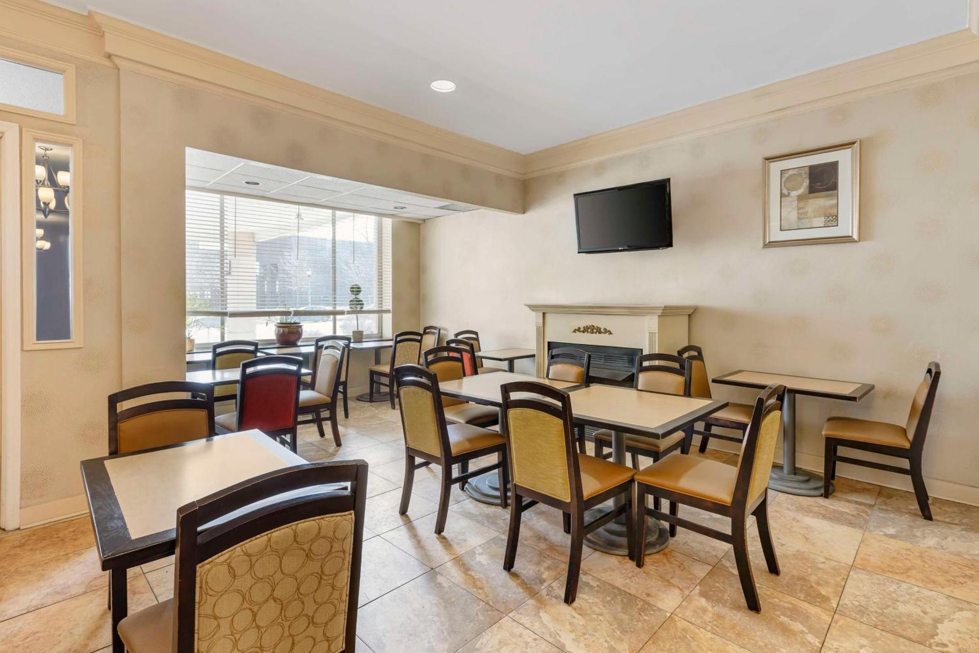 Best Western Watertown/Fort Drum Eksteriør billede